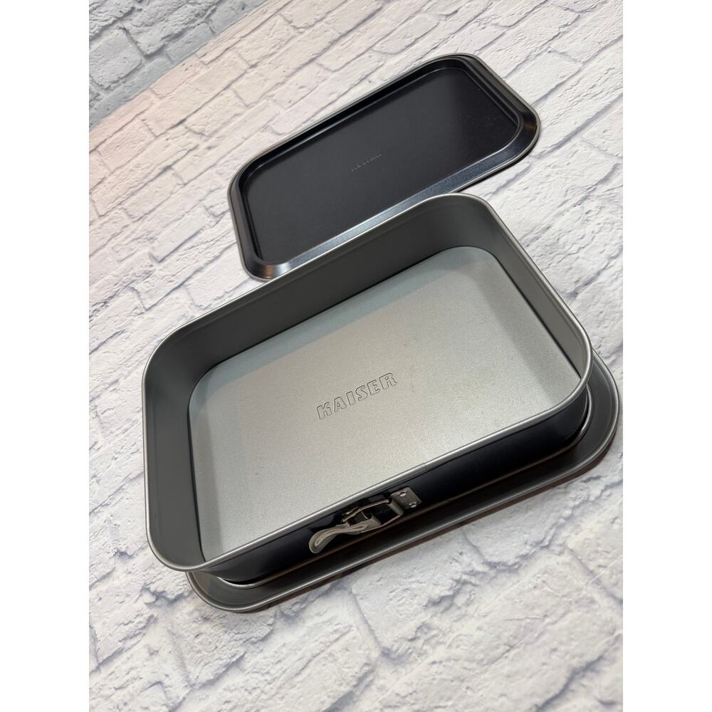 Kaiser Rectangular Springform Cake Pan 13x9” Non-stick Xtra Base to use as Cover